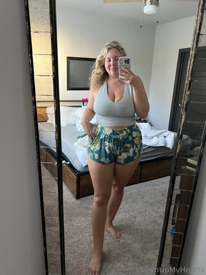 I just sent out my horniest titty tuesday post ever check your dms 