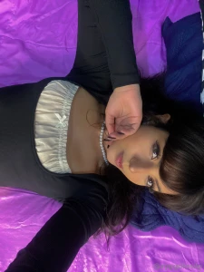 I am waiting for you to leave a hi to me