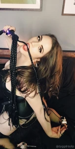 My friend a prodomme is finally on of follow malisandre stunning