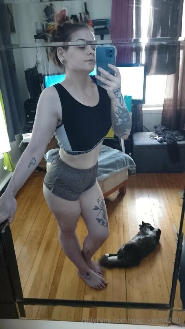 I know you looked at my toes don t lie lol 