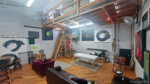 Another monday waiting for a friend or two to show up