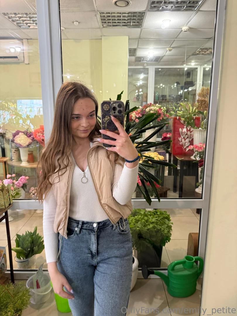 I kinda feel like employee of the year showing up at the flower shop 