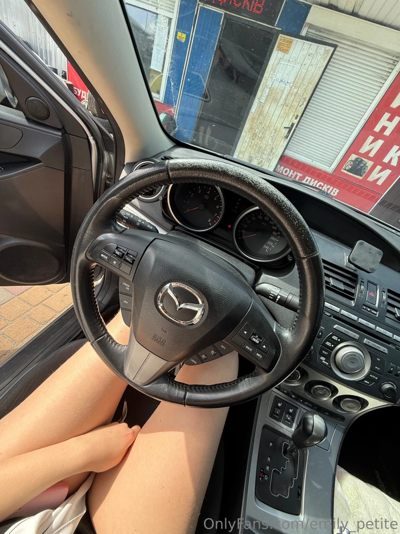 I m really trying to improve my driving skills lately but tell me why 