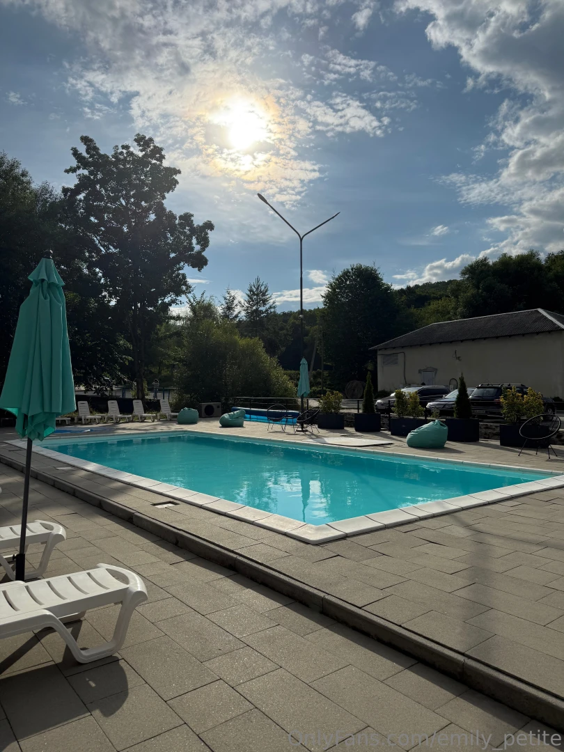 Give me a pool sunshine and no schedule and i m the happiest girl ever 