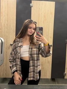 This mirror made me feel extra do you like mirror selfies or natural