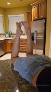 New model bella dm for content