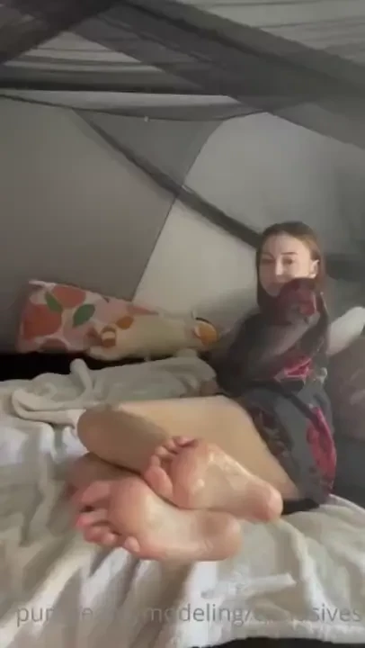 Rhiannon showing off 