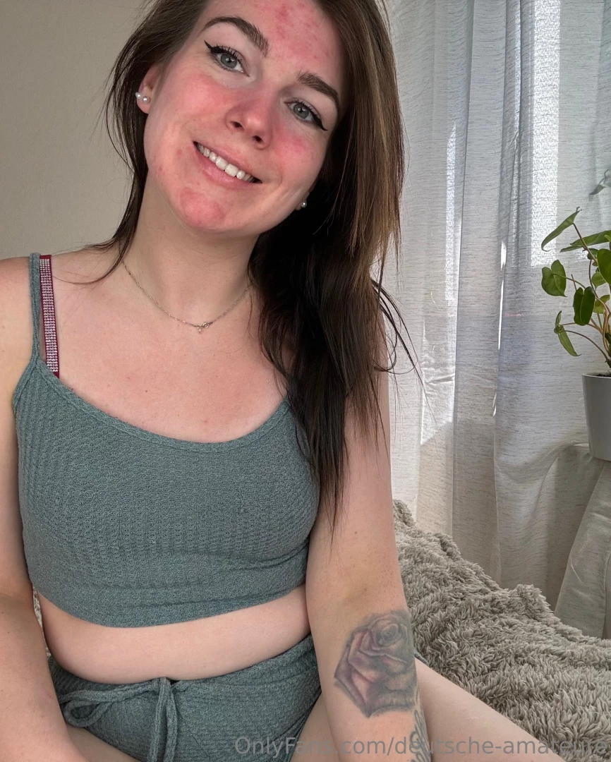 Bella-cat hi ich bin die bella und komplett neu hier ich sehe part 12 