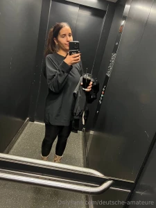 Emilia mllr nbsp stopp mein name ist emilia ich bin 24 und komplett