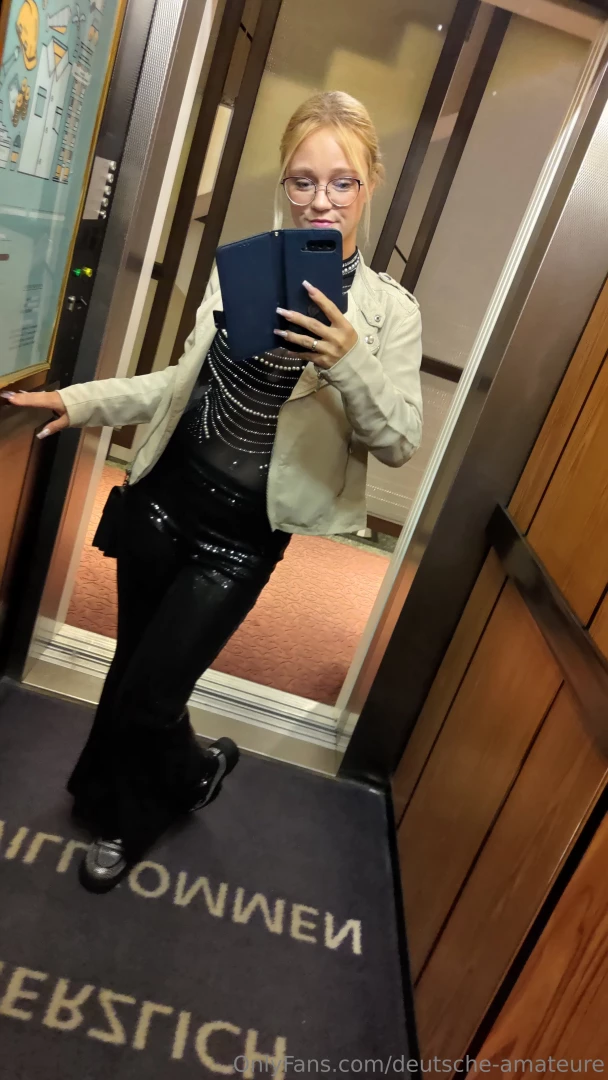 Lea_katz hey es wird doch endlich zeit dass wir uns kennenlernen oder part 193 