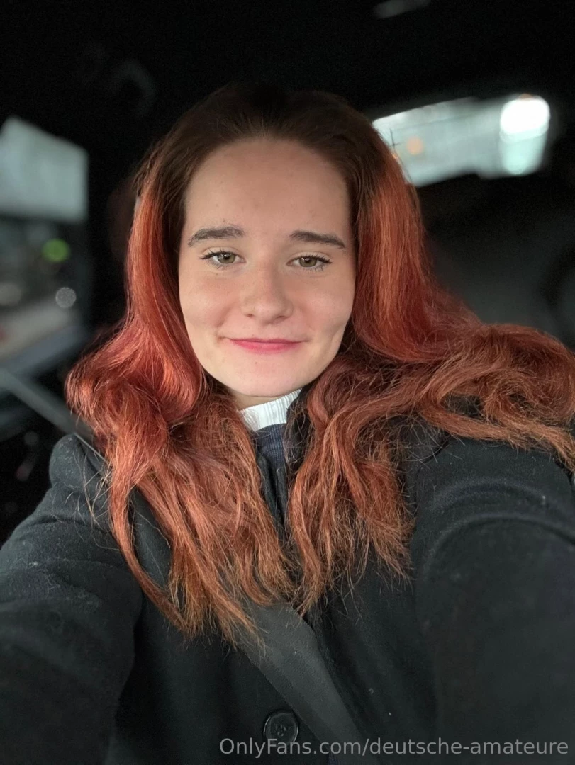 Ria_klein heyyy stoooppp hier ist ria ich bin gerade 18 geworden und part 1 