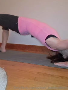 Yoga mommy milf classes in session starting tnight part 2