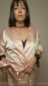 Chokers are so hot