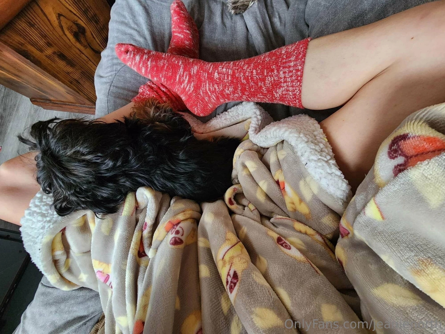Sunday morning cuddles content day 