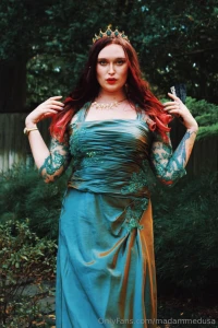 Who enjoys fantasy cosplay cosplay cosplayer fantasy dress redhead