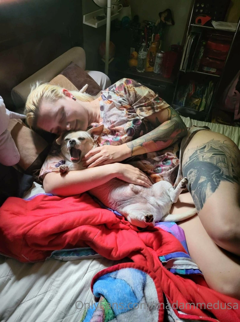 Happy valentine s day who do you love leave me a tip and i ll send you part 2 