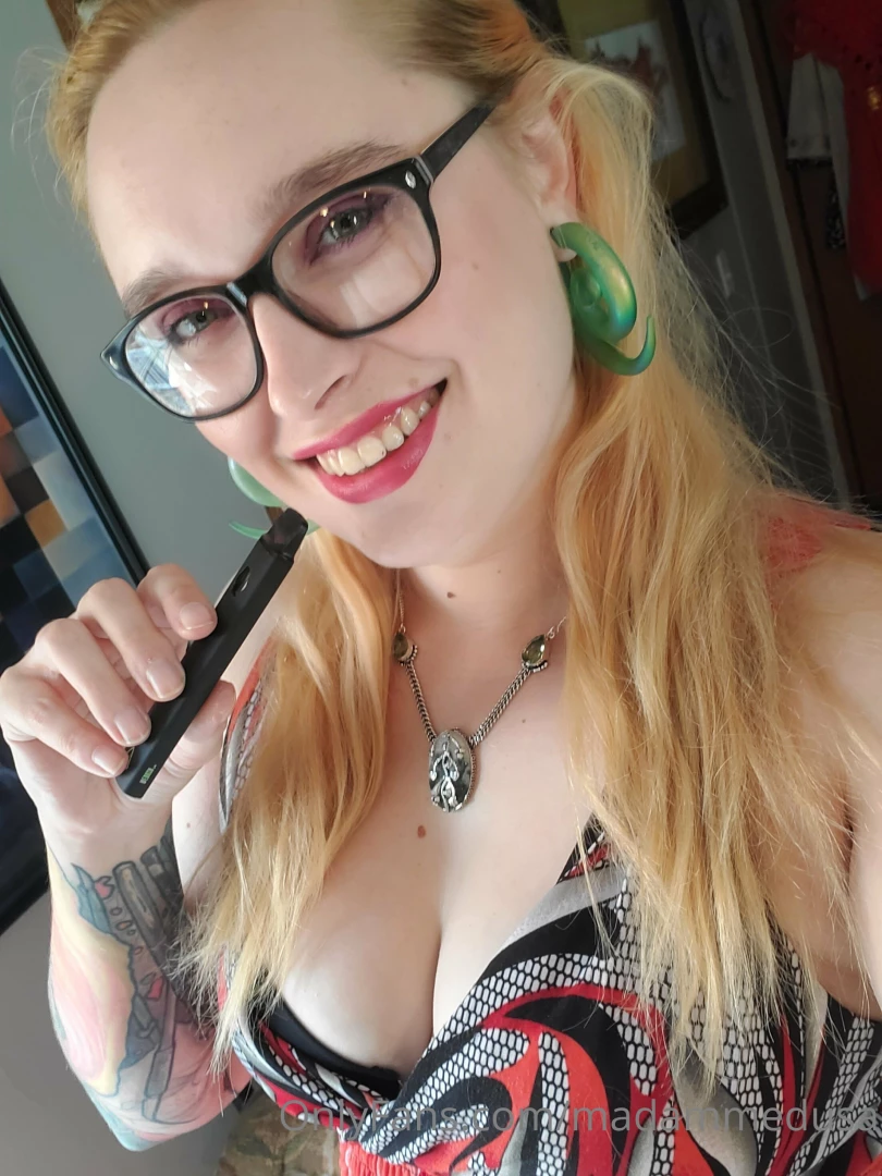 How are you guys doing today message me on twitter about custom part 2 