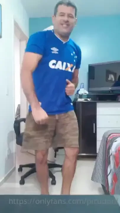 Quem a t com saudade de dan ar e beijar 