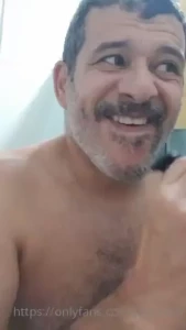 Dia de fazer a barba shaving day