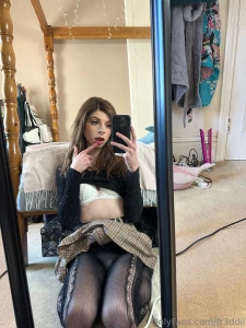 What s cuter me or my feetsies part 10