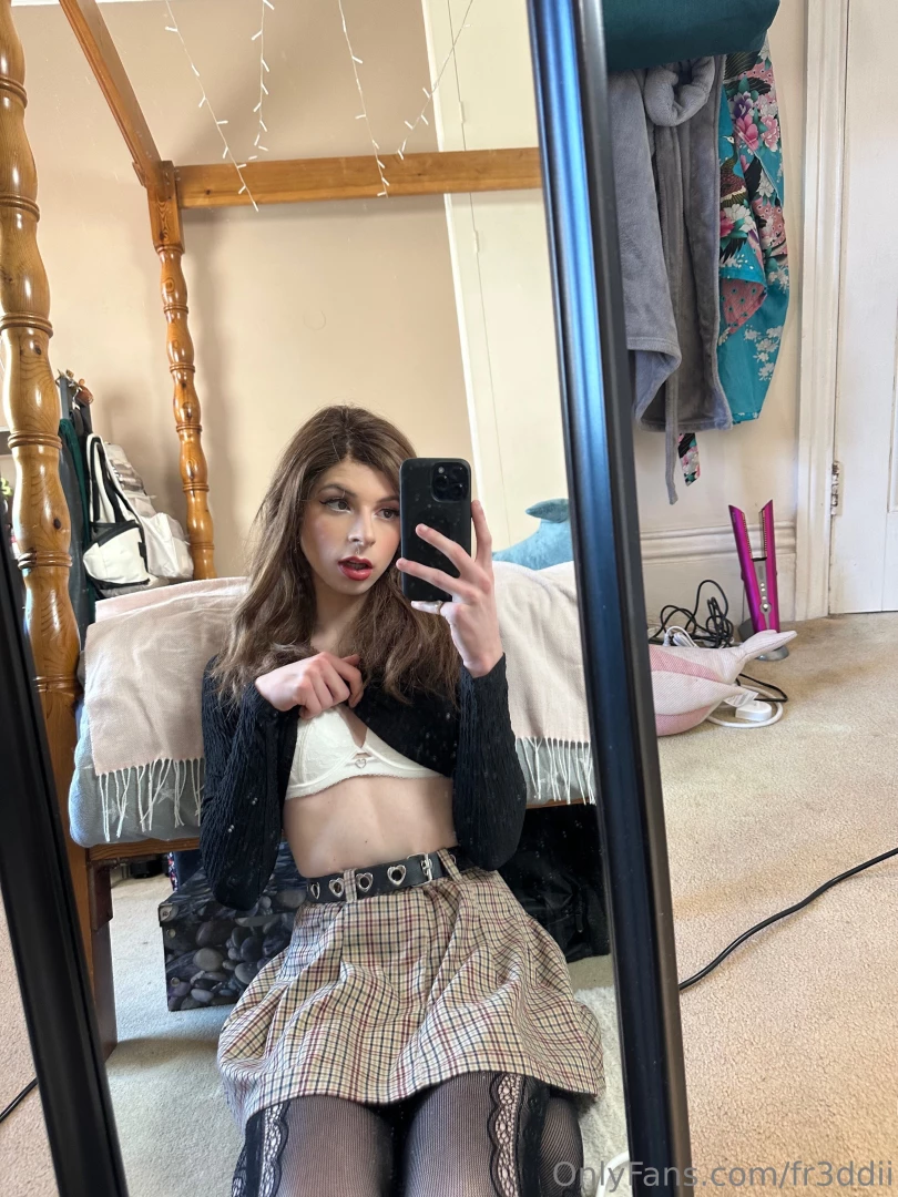 What s cuter me or my feetsies part 6 