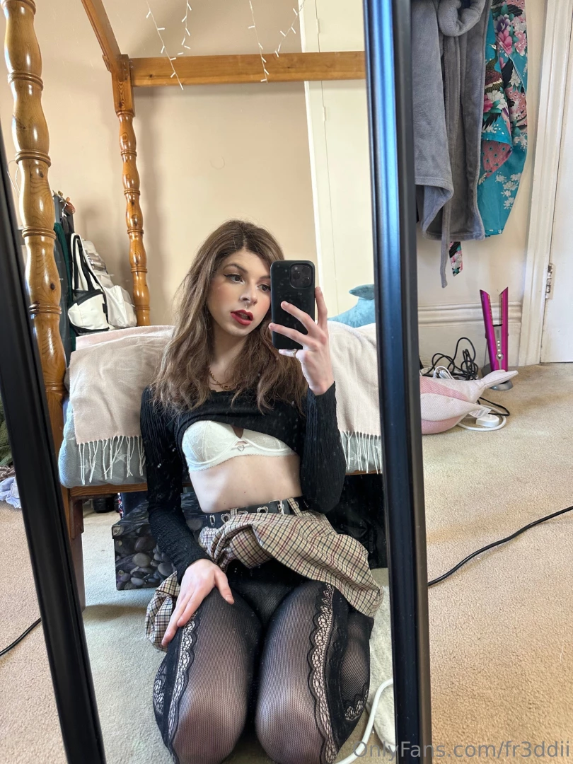 What s cuter me or my feetsies part 5 