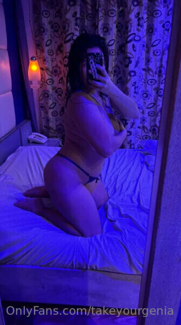 Wish i could sit on your face like this 