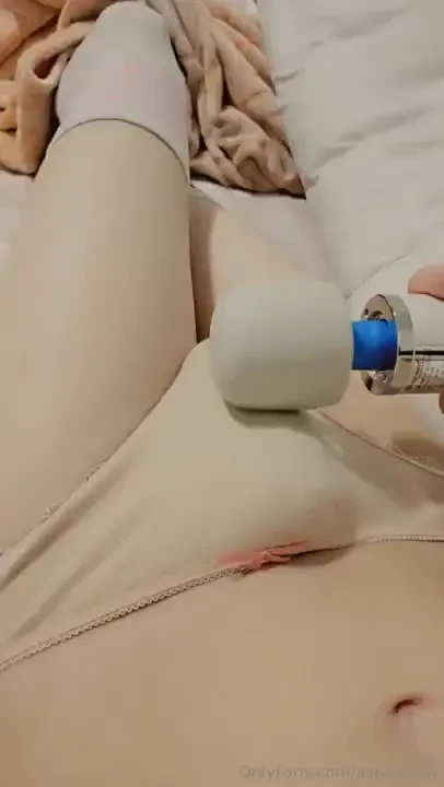 I love using my vibrator remember to turn on re-news ill be sending my 