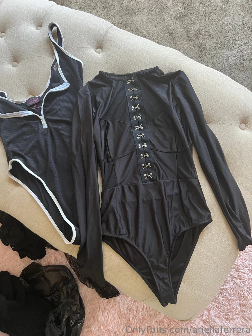 Sexy stuff from famous scenes are you a collector lmk what you like 