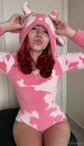 Improvising cuz my bunny costume didn t work out part 2