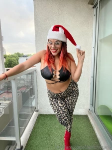 Lets do it on the balcony a little show never hurt anyone right