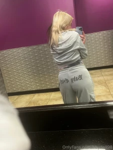 Love this new y2k fit i ve started to take pics for this site every