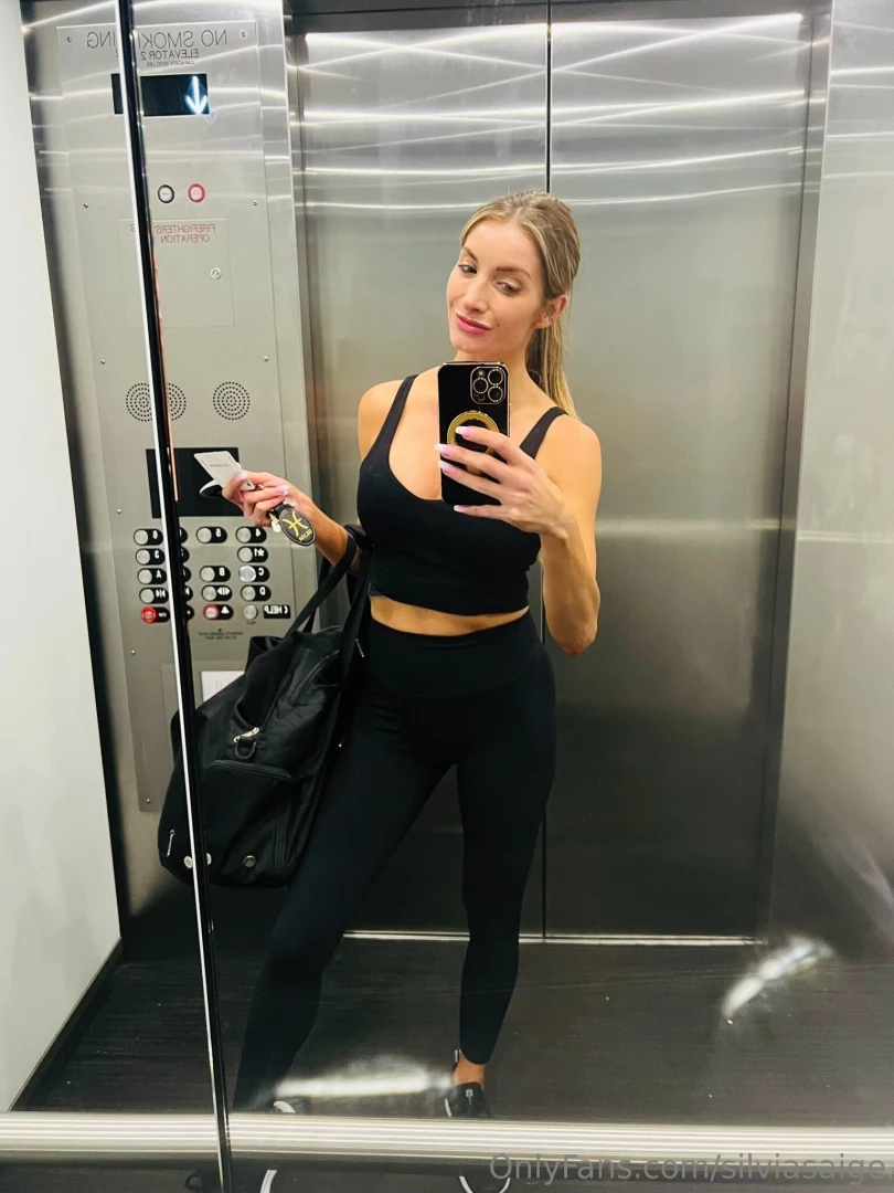 Happiness looks gorgeous on me part 16 