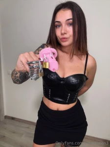 For each slave i select at my discretion what kind of chastity cage to