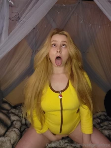 Little bundle of different looks what is your favourite part 4