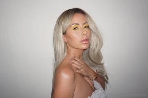 I d check your dms right now if i were you before it disappears