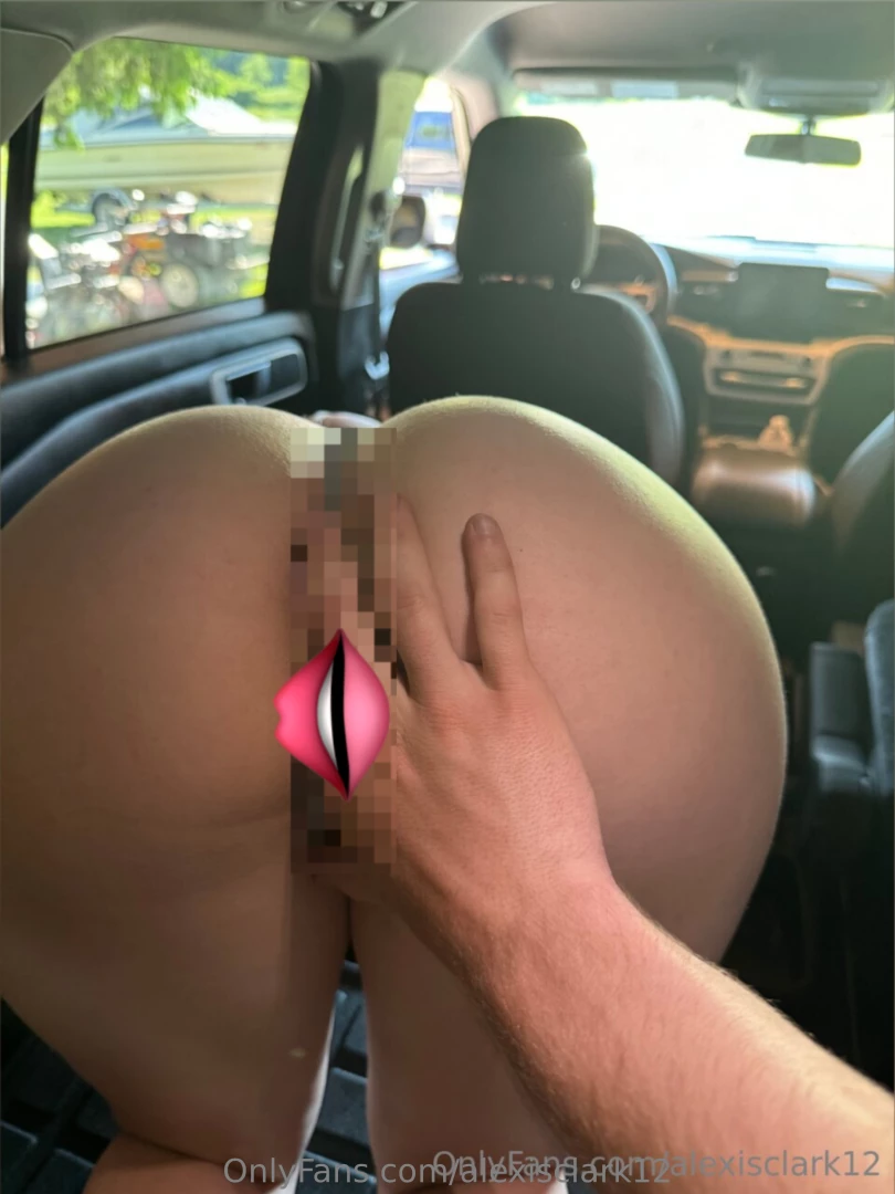 We have unlocked a new kink publiccc playyy 