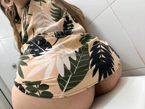 Who else goes crazy over my ass