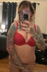 Small photo dump i am still waiting on my new bra to show off hmph part 2