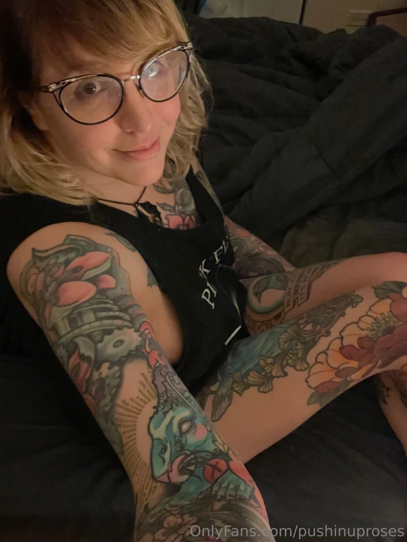 Small photo dump i am still waiting on my new bra to show off hmph part 4 