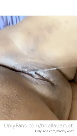 Follow my sexy squirt queen briellabardot with her all natural phat part 13 