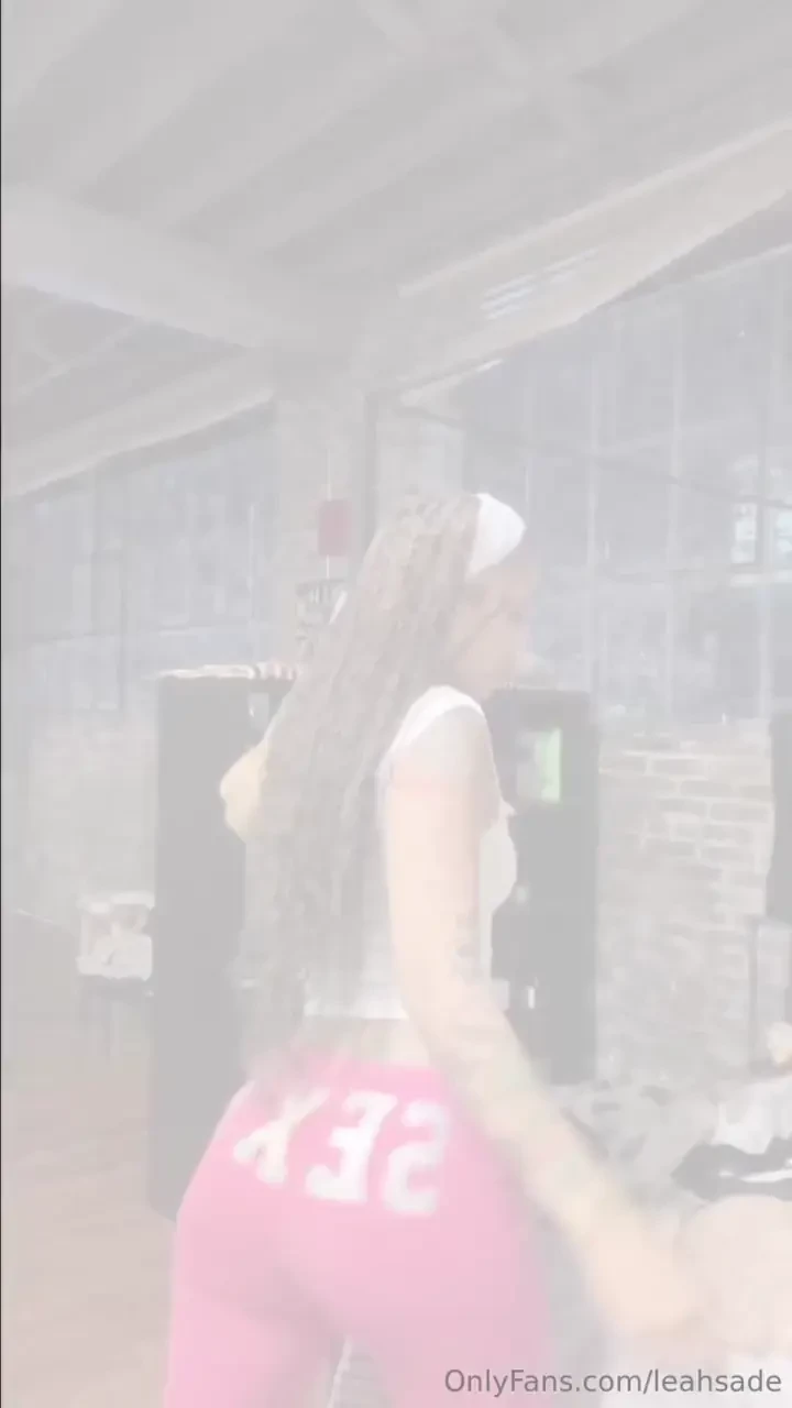 Happy new year my loves we ve made it to 2025 and i couldn t be more 