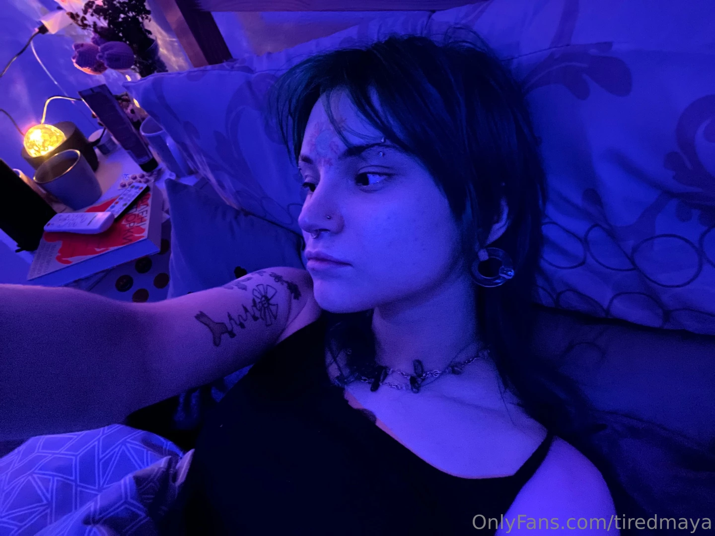 Laying and dreaming about pizza and chips 