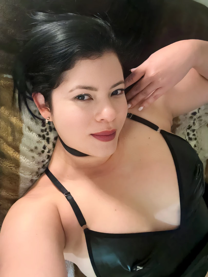 Let s play baby drop me a message 