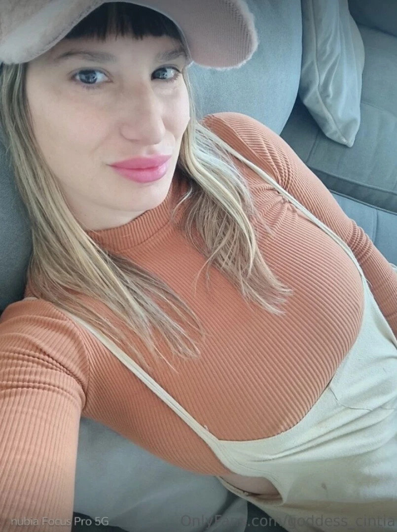 This goddess is here to fulfill all your fantasies diosa_cintia 