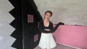 Welcome back this is my third workout there could be a great long