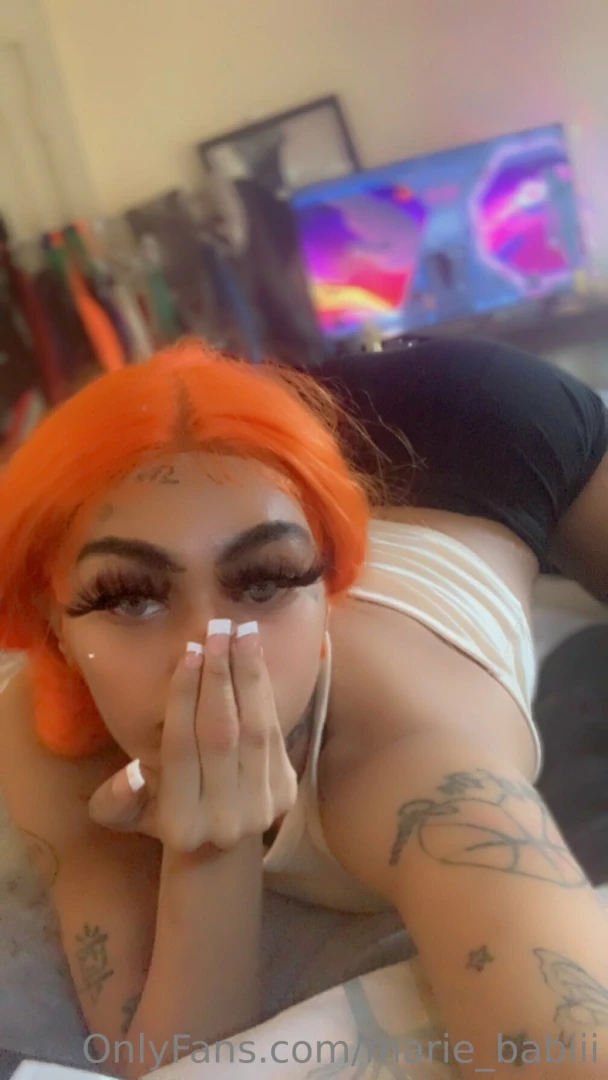 I look sexy bent over with my orange hair 