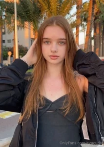 Only 18 kinky_alice this pretty girl kinky_alice likes to play with part 4