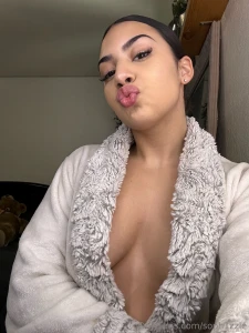 I was just on tiktok live and i accidentally flashed my nipple im so