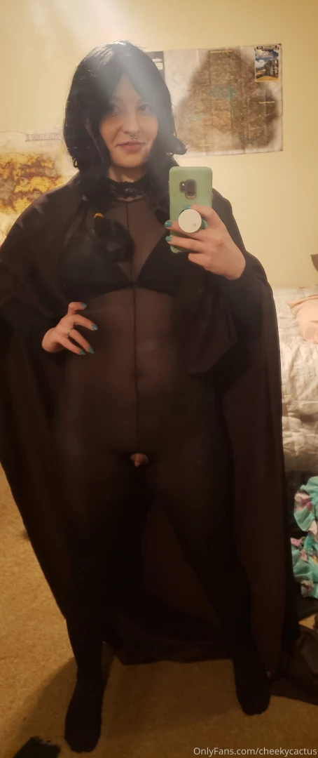 My tharja cosplay is slooooowly coming together haha part 3 
